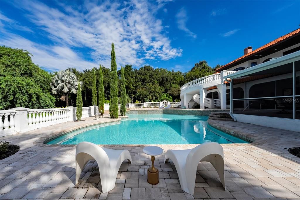 Exterior, Pool