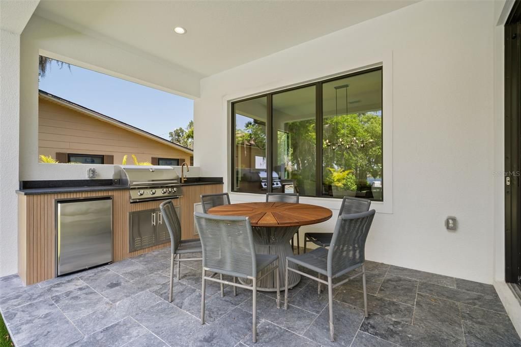 Exterior, Outdoor Kitchen