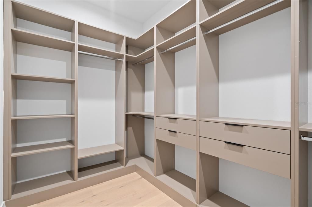 Interior, Walk-in Closets, Wood Texture Flooring