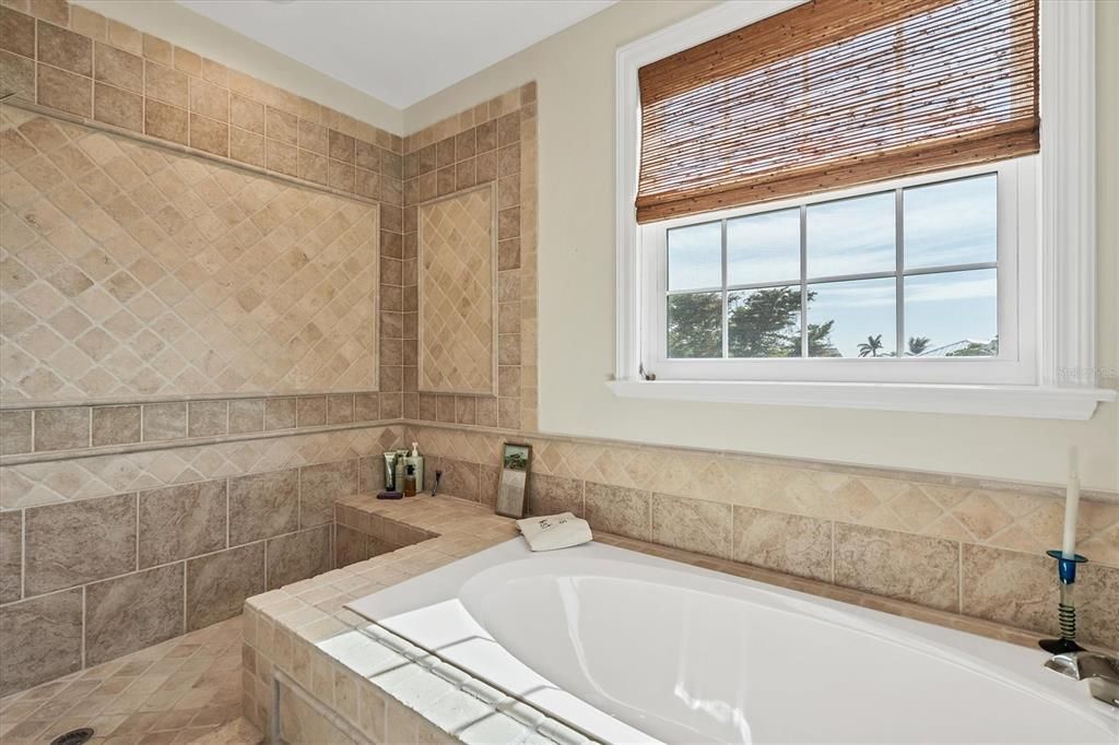Bathroom, Interior, Tile Countertops