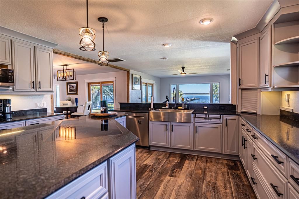 Chandelier, Dining room, Interior, Kitchen, Pendant Lights, Recessed Lighting, Wood Texture Flooring