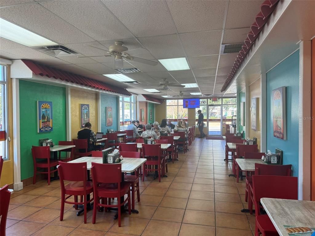 Dining room, Interior