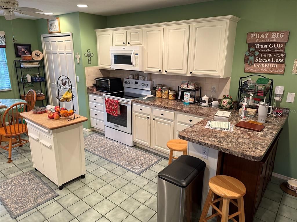 Interior, Kitchen, Recessed Lighting