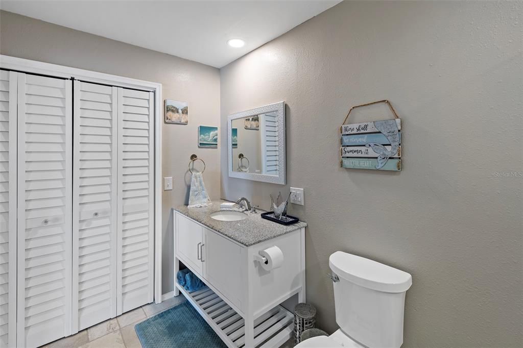Bathroom, Interior, Recessed Lighting