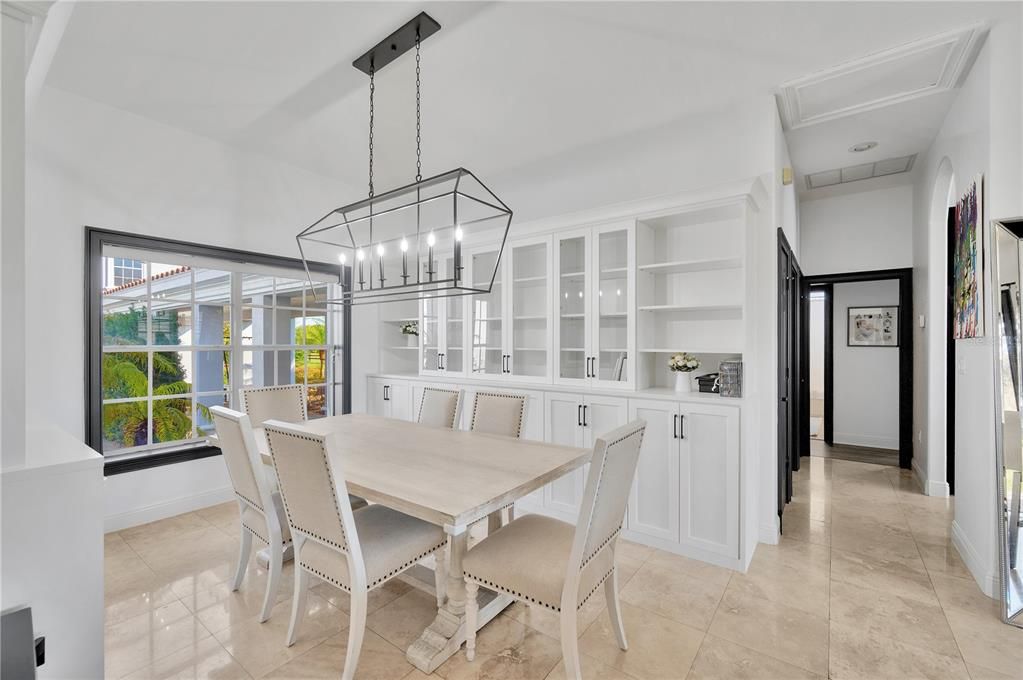 Chandelier, Dining room, Interior, Kitchen, Pendant Lights