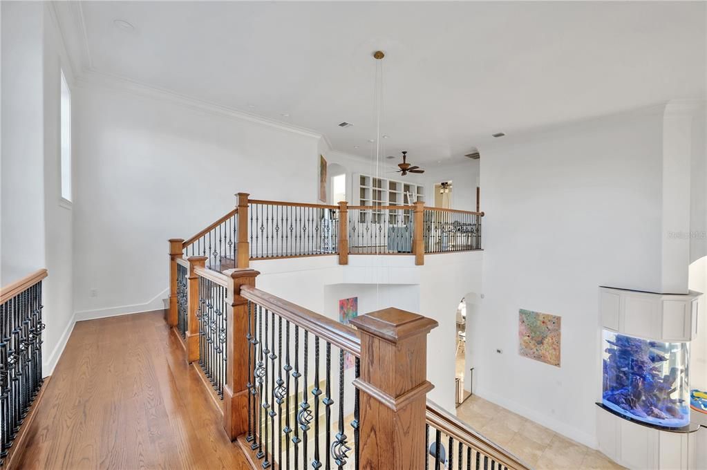 Interior, Pendant Lights, Recessed Lighting, Wood Texture Flooring