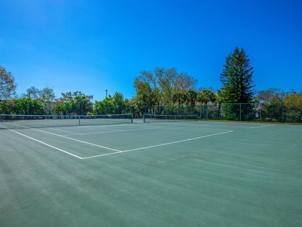 Exterior, Tennis Courts