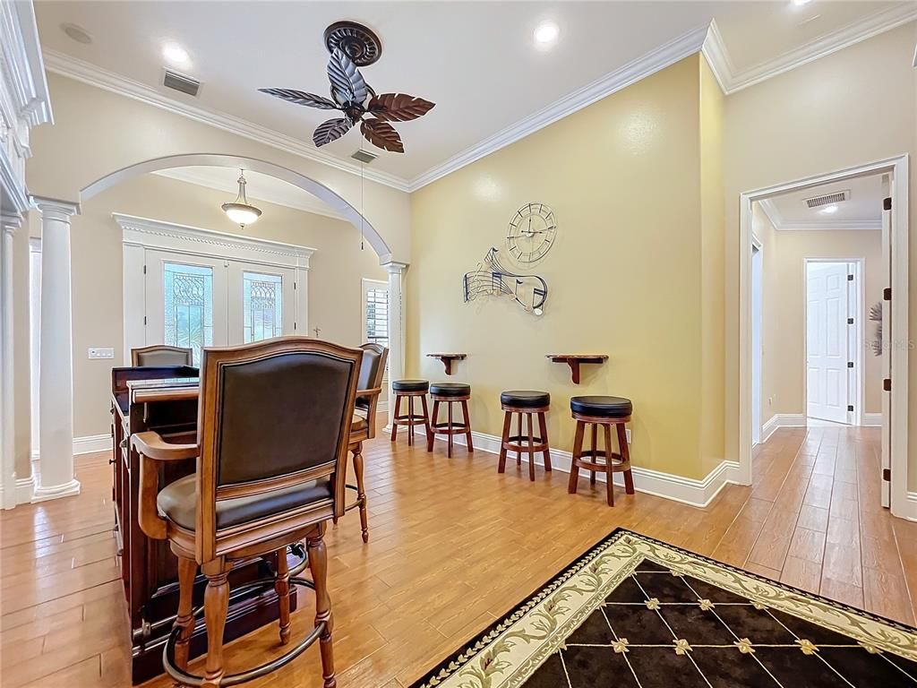 Interior, Pendant Lights, Recessed Lighting, Wood Texture Flooring