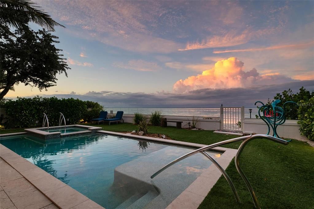 Exterior, Pool, Water