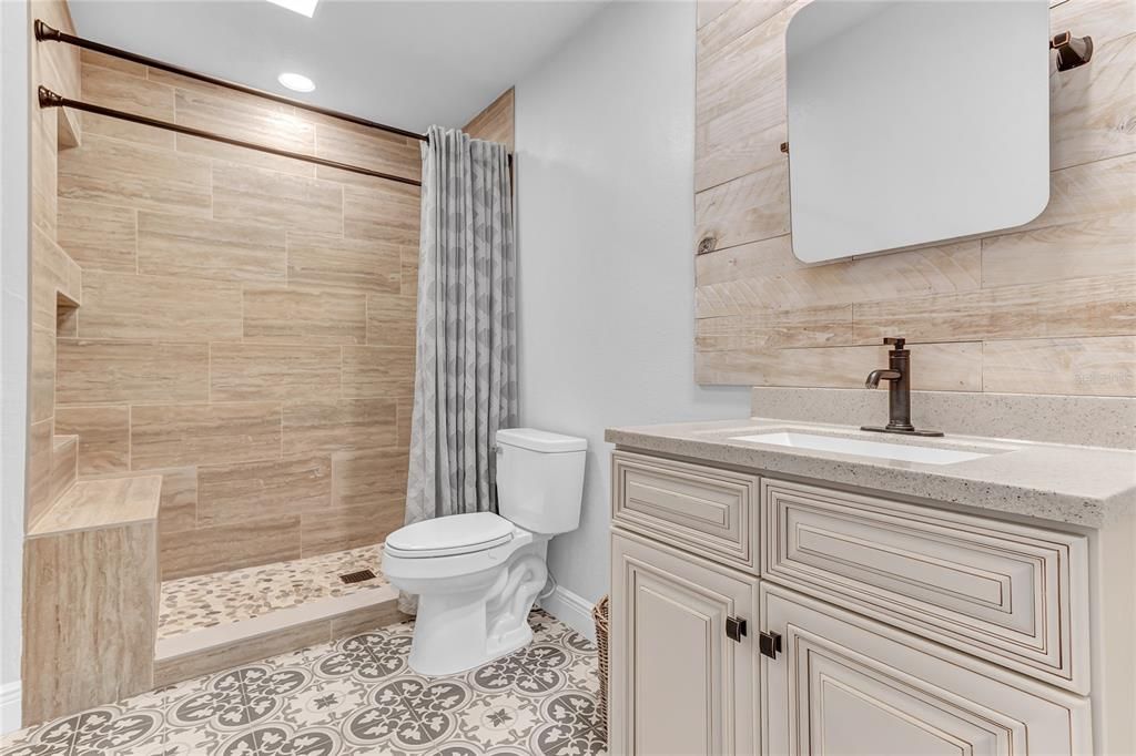 Bathroom, Interior, Recessed Lighting