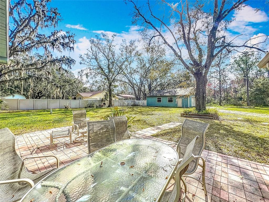 Backyard, Exterior