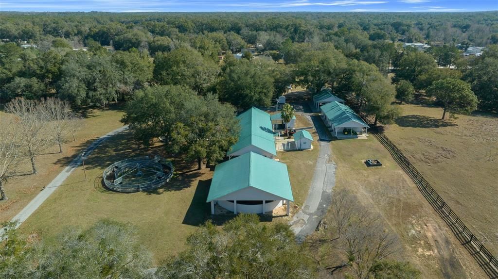Exterior, Drone