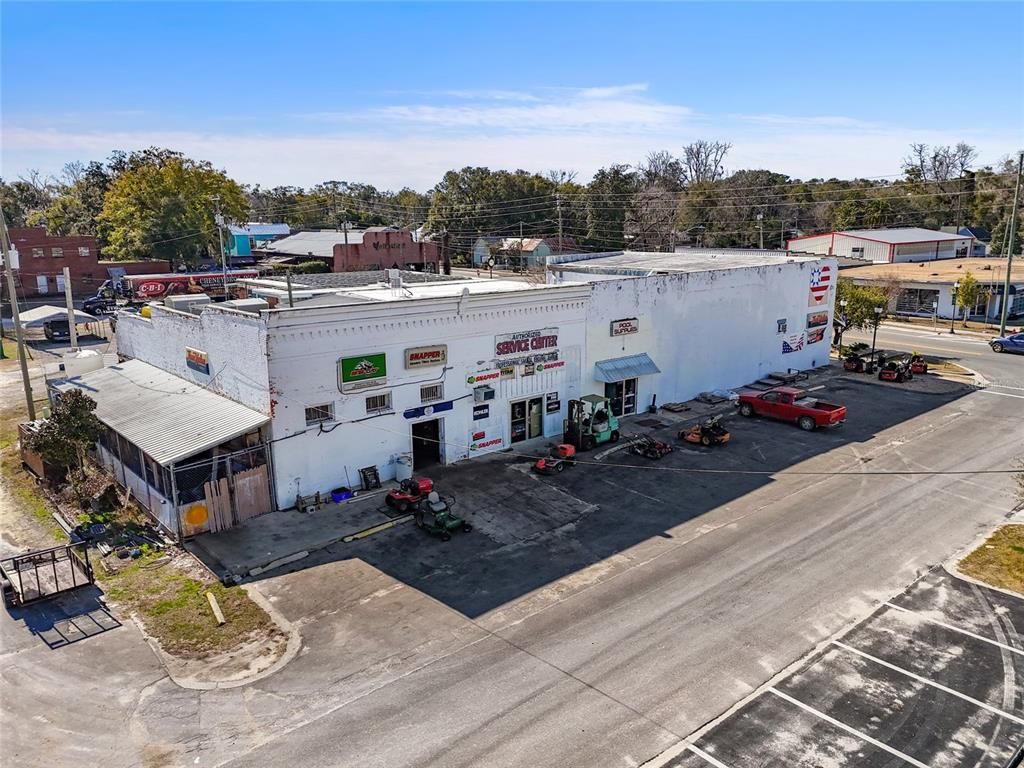 Exterior, Drone