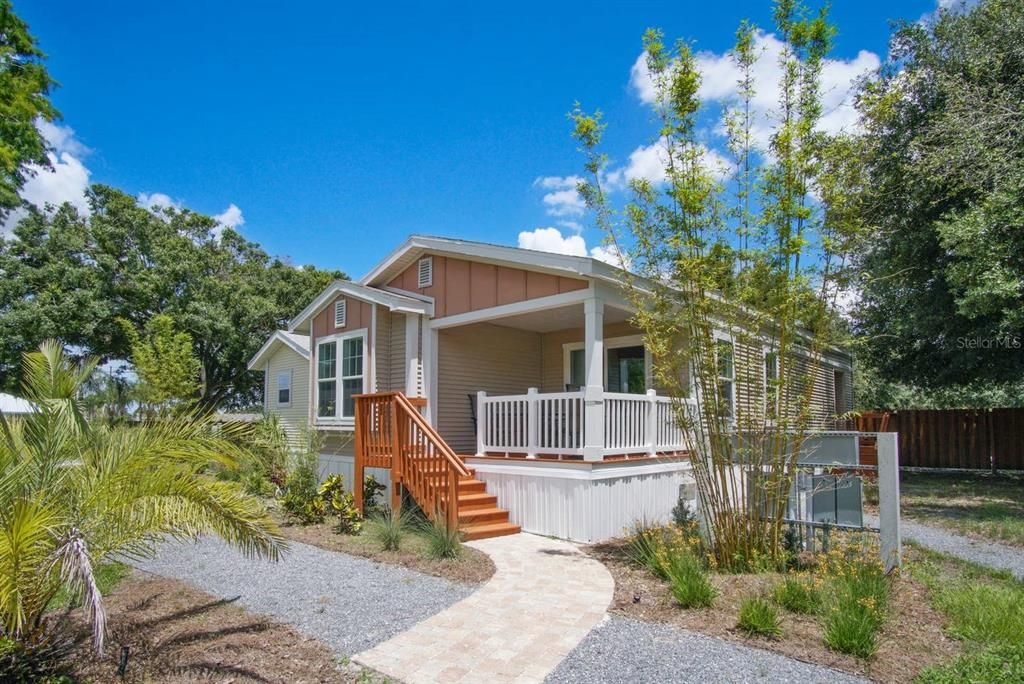 Backyard, Exterior
