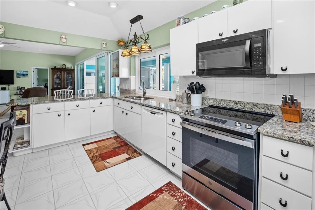 Chandelier, Interior, Kitchen, Marble, Recessed Lighting, Stainless Steel Appliances