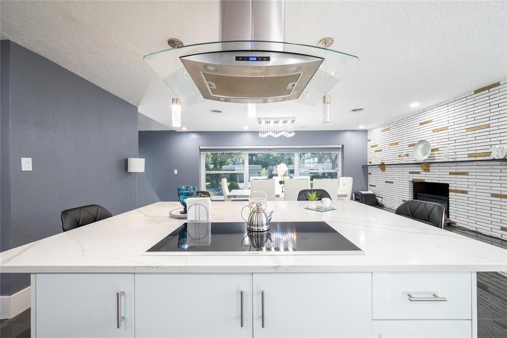 Dining room, Interior, Kitchen, Recessed Lighting