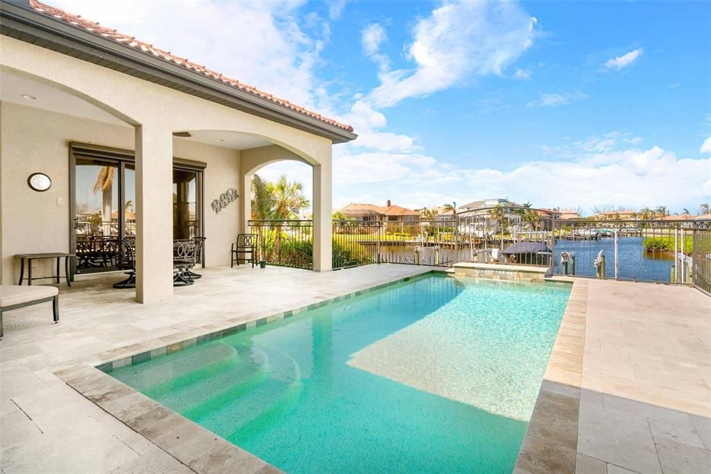 Exterior, Pool, Water