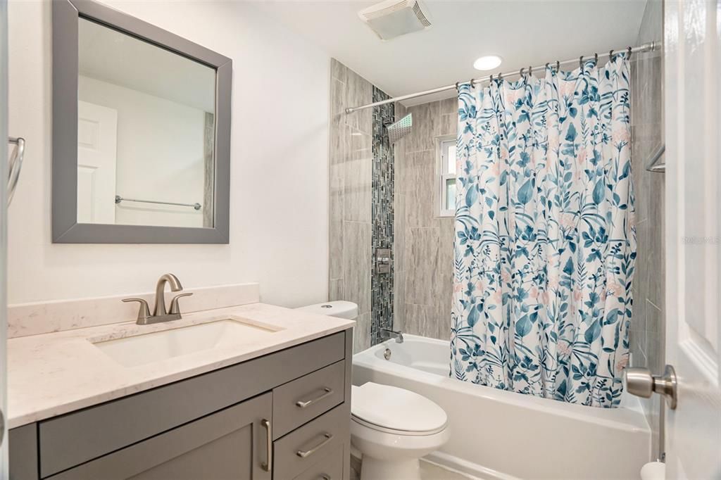 Bathroom, Interior, Recessed Lighting