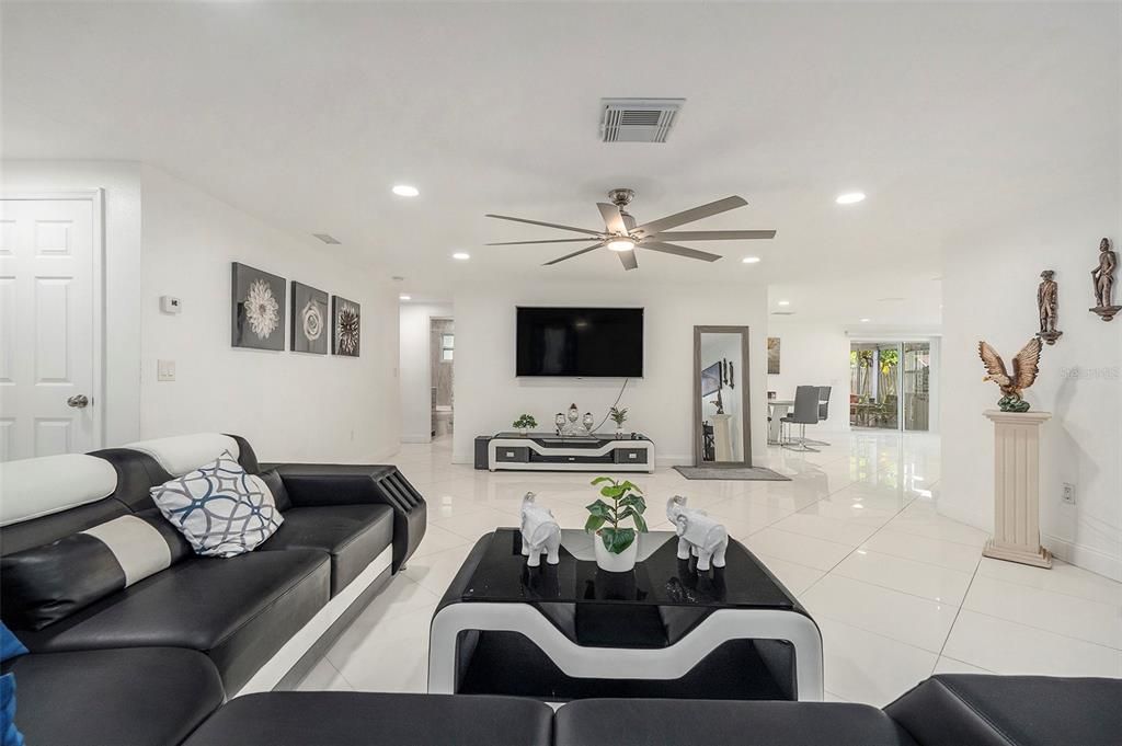 Interior, Living room, Recessed Lighting