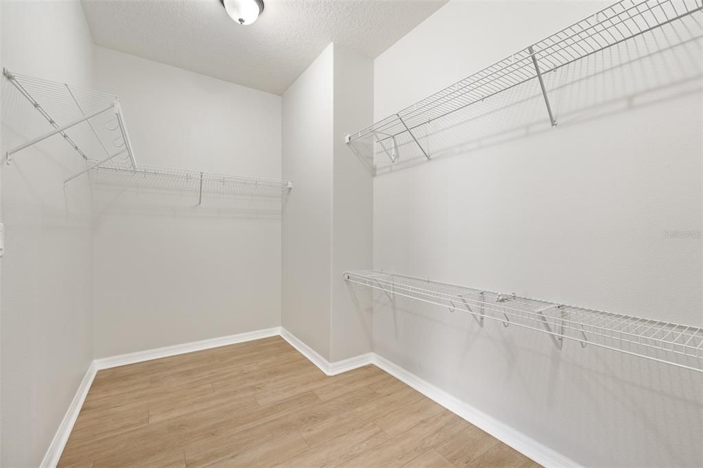 Interior, Walk-in Closets, Wood Texture Flooring