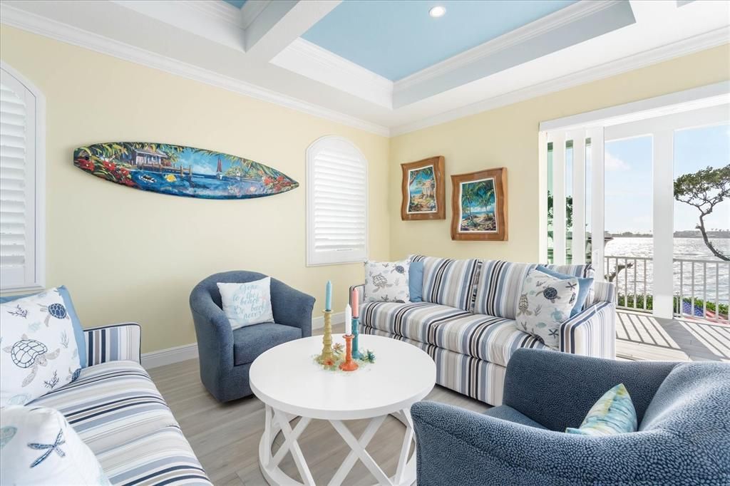 Interior, Living room, Recessed Lighting, Water, Wood Texture Flooring