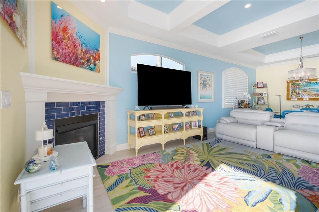 Fireplace, Interior, Living room, Pendant Lights, Recessed Lighting