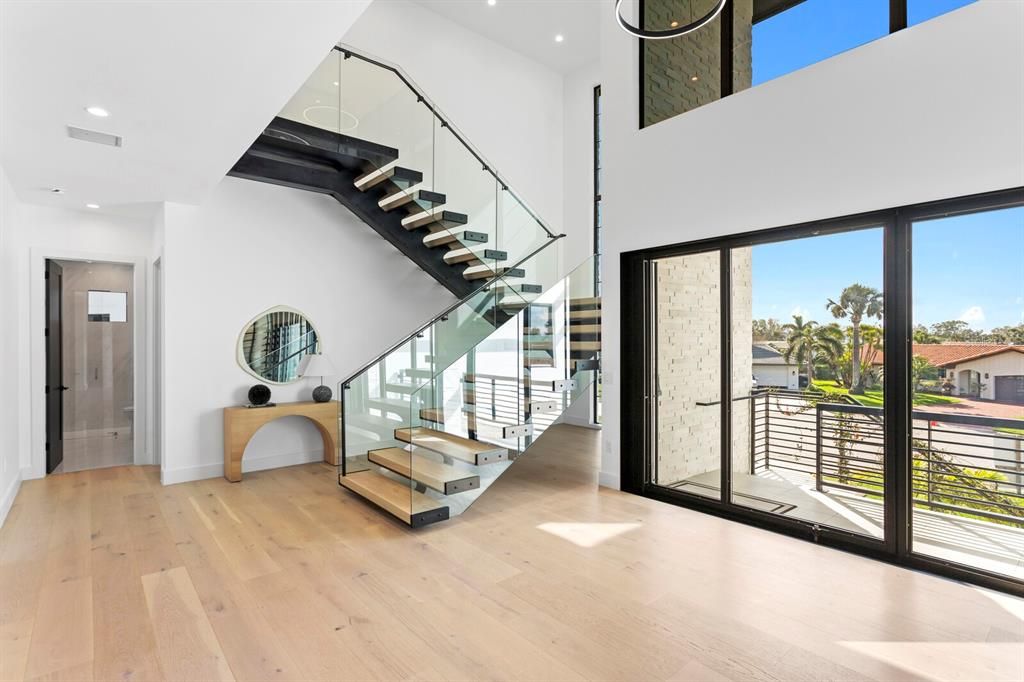 Interior, Recessed Lighting, Wood Texture Flooring