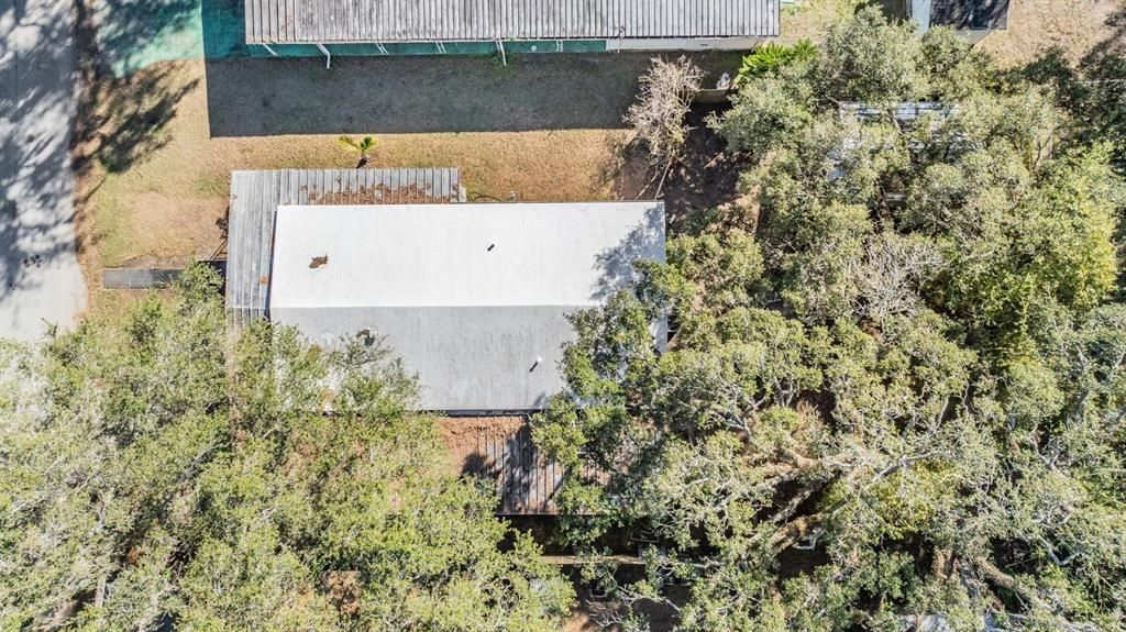 Exterior, Drone