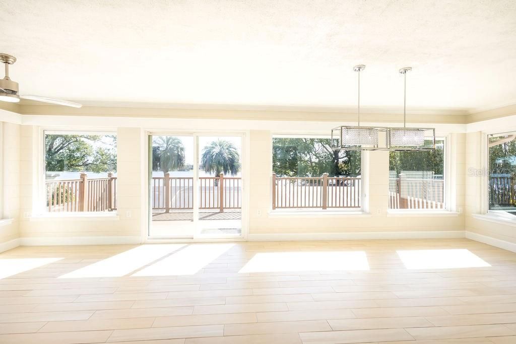 Chandelier, Empty room, Interior, Pendant Lights, Wood Texture Flooring