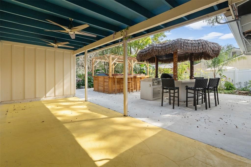 Exterior, Outdoor Kitchen