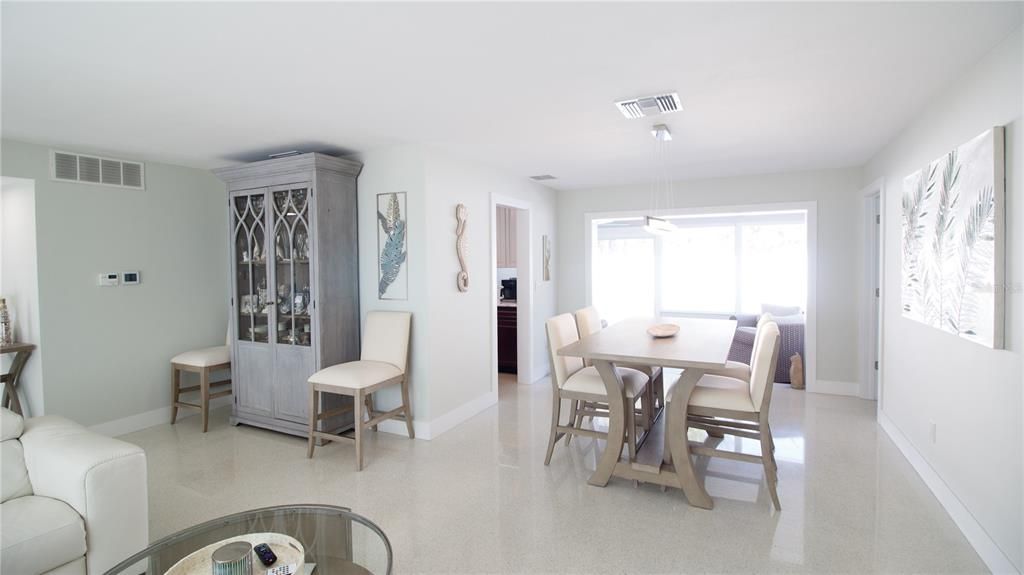 Dining room, Interior, Pendant Lights