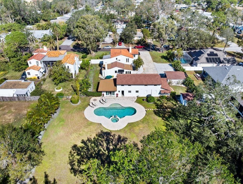 Exterior, Drone