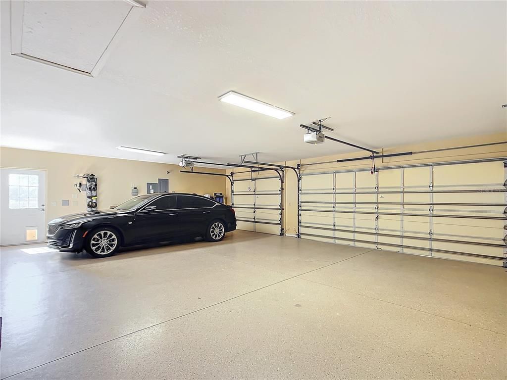 Garage, Interior