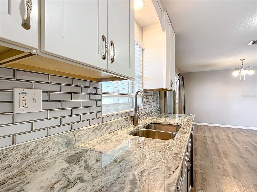 Chandelier, Interior, Kitchen, Wood Texture Flooring
