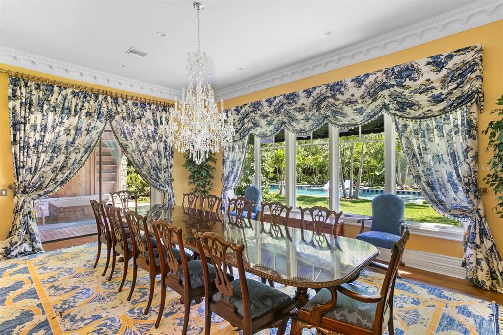 Chandelier, Dining room, Interior, Recessed Lighting, Wood Texture Flooring