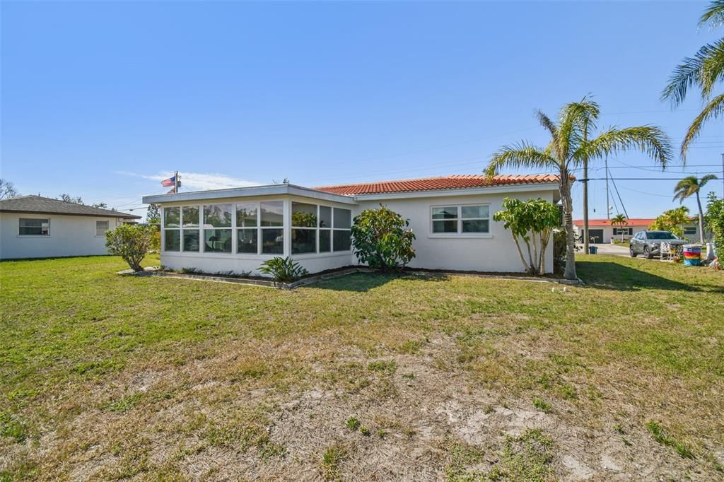Backyard, Exterior