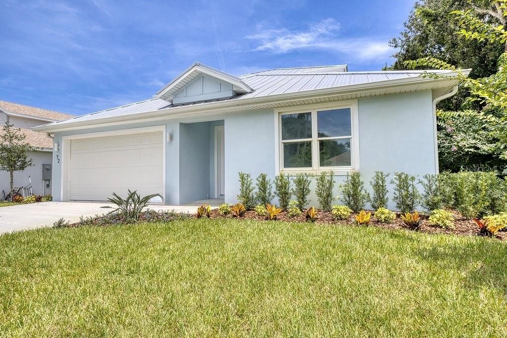 Attached, Exterior, Facade, Ranch