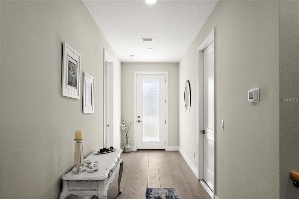 Interior, Recessed Lighting, Wood Texture Flooring