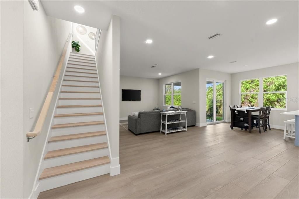 Dining room, Interior, Living room, Recessed Lighting, Wood Texture Flooring