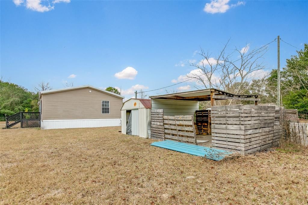 Backyard, Exterior