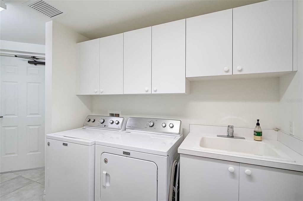 Interior, Washer