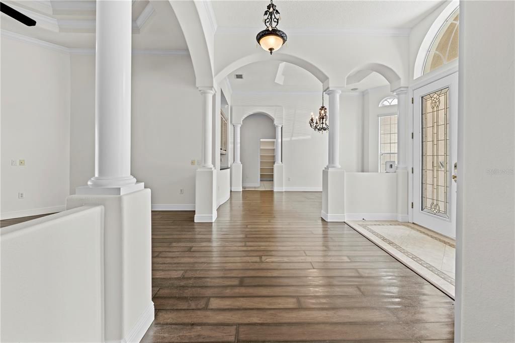 Interior, Pendant Lights, Wood Texture Flooring