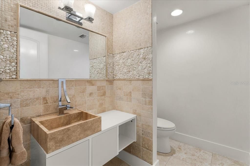Bathroom, Interior, Recessed Lighting