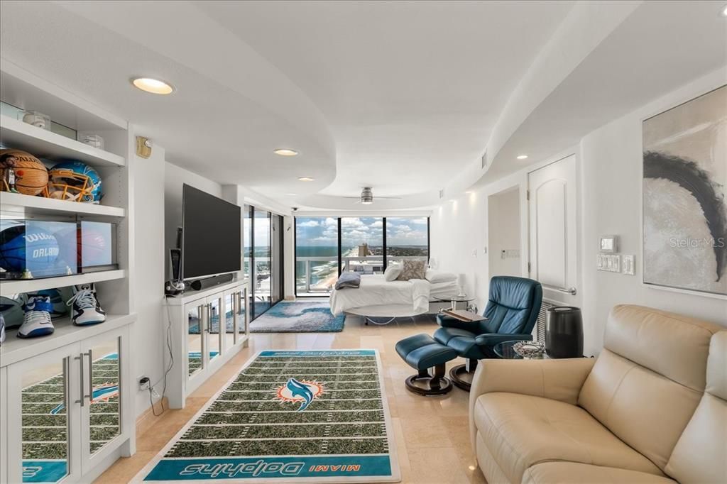 Interior, Living room, Recessed Lighting