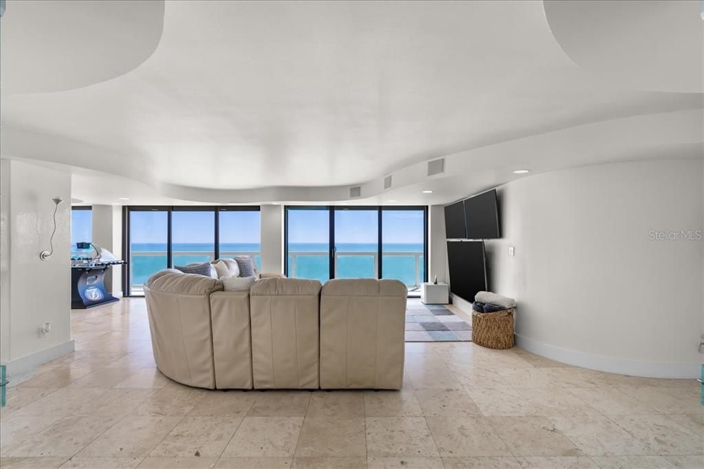 Interior, Living room, Recessed Lighting, Water