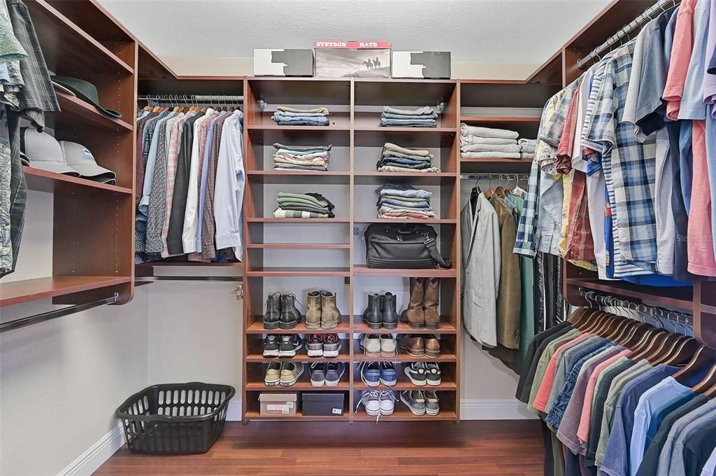 Interior, Walk-in Closets, Wood Texture Flooring