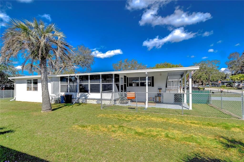Backyard, Exterior