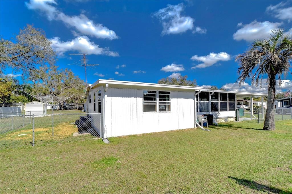 Backyard, Exterior
