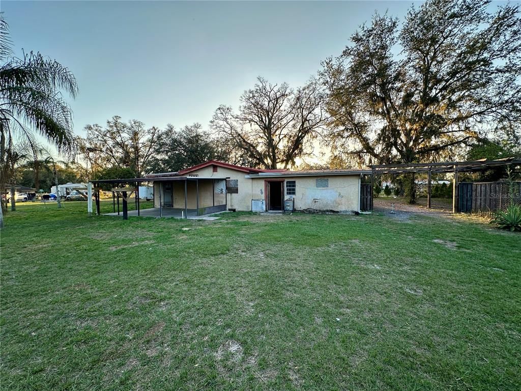 Backyard, Exterior