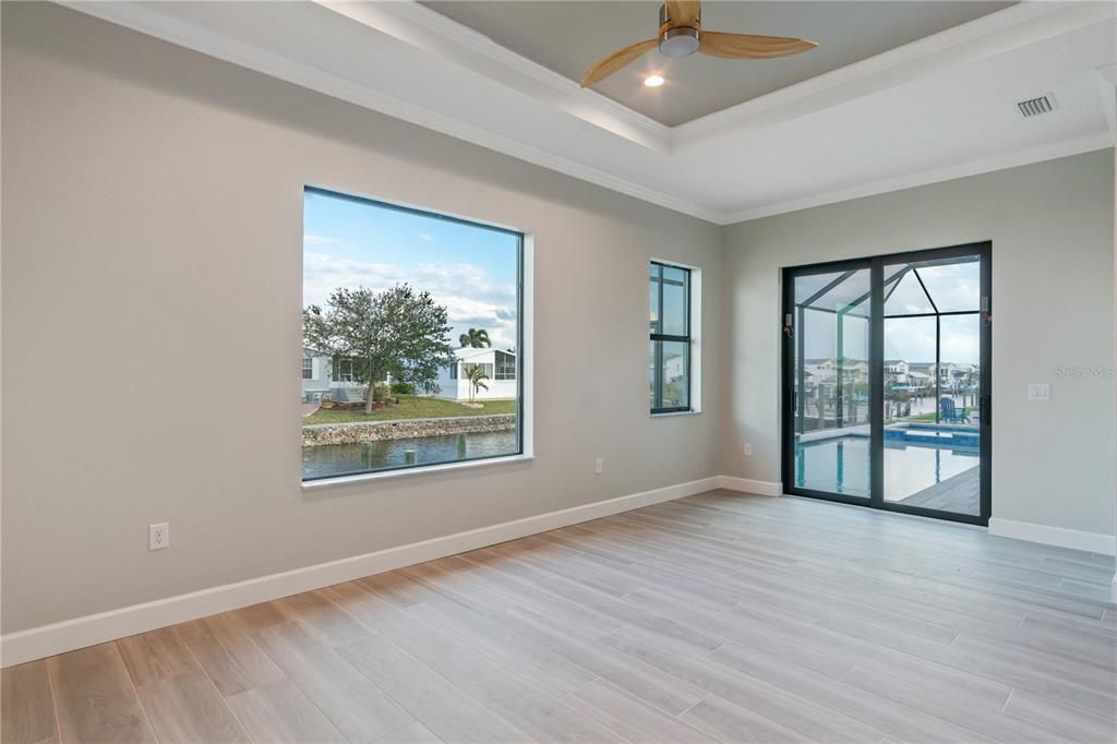 Empty room, Interior, Recessed Lighting, Wood Texture Flooring